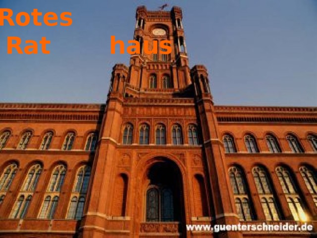 Rotes  Rat haus  