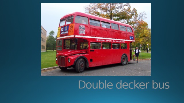 Double decker bus 