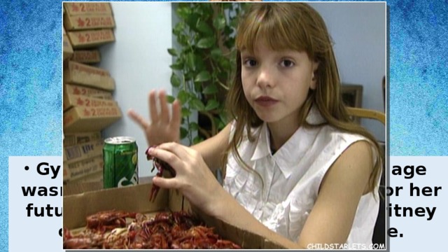 Gymnastics and dancing at an early age wasn't the only preparation she did for her future career--Lynne has said that Britney could be found singing all the time.